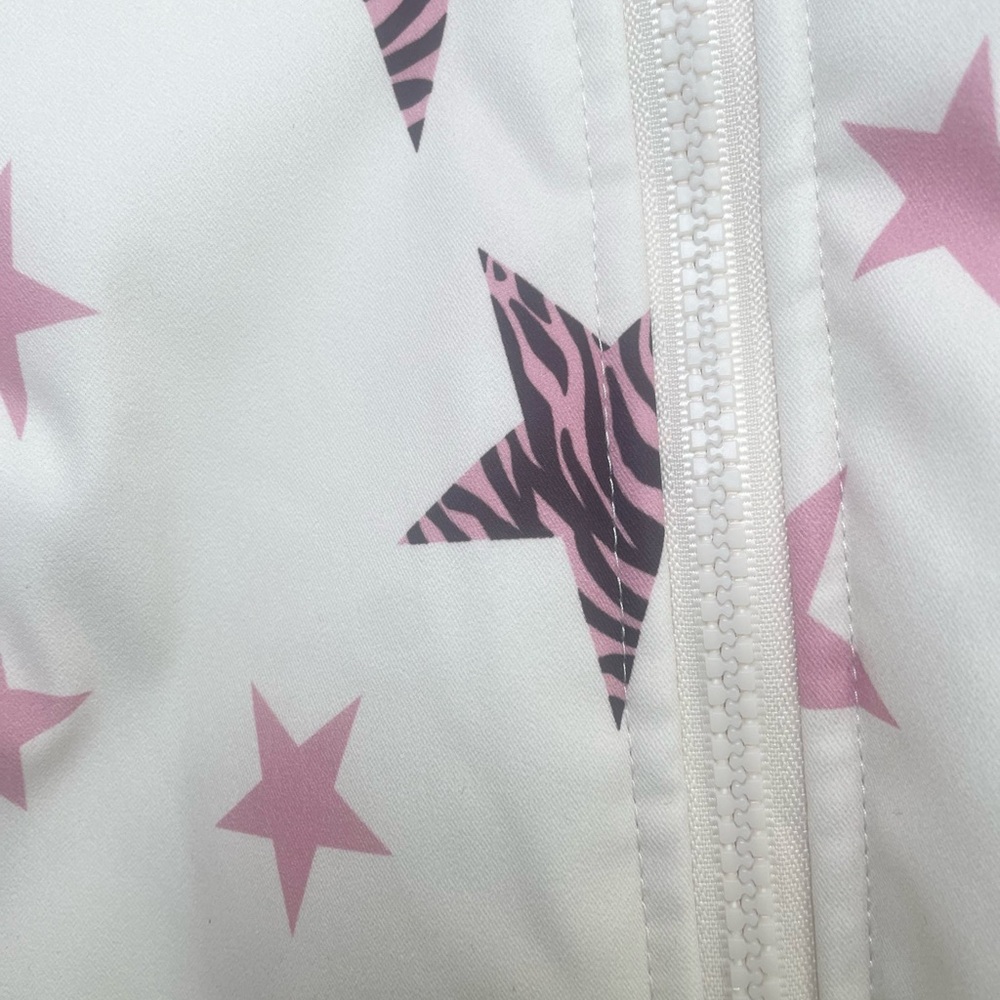 Umgee Pink Star Printed Zip Up Vest With Sherpa Detail - Picture 4 of 11